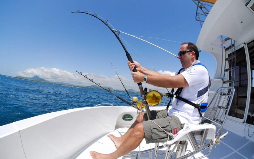 Why You Should Go Deep Sea Fishing When Renting A Yacht